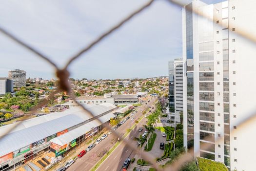 Foto 16 do(a) Cobertura de 3 quartos à venda em Chácara das Pedras, Porto Alegre