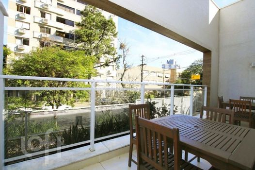 Foto 9 do(a) Apartamento de 2 quartos à venda em Petrópolis, Porto Alegre