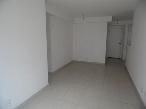 Foto 4 do(a) Cobertura de 2 quartos à venda em Anil, Rio de Janeiro