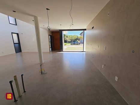 Foto 5 do(a) Casa em Condomínio de 4 quartos à venda em Ribeirão da Ilha, Florianópolis