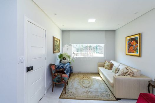 Foto 3 do(a) Casa de 3 quartos à venda em Vila São Vicente, São Paulo