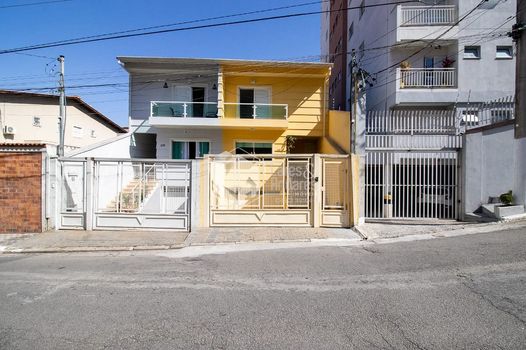 Foto 1 do(a) Casa de 3 quartos à venda em Vila São Vicente, São Paulo