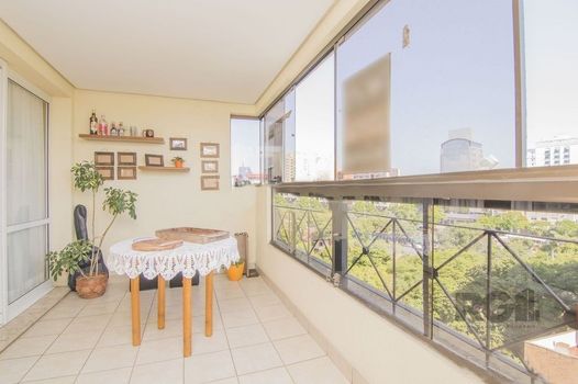 Foto 5 do(a) Apartamento de 3 quartos à venda em Auxiliadora, Porto Alegre