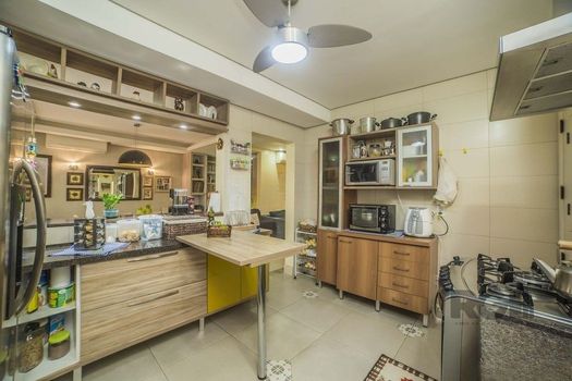 Foto 21 do(a) Casa em Condomínio de 4 quartos à venda em Glória, Porto Alegre