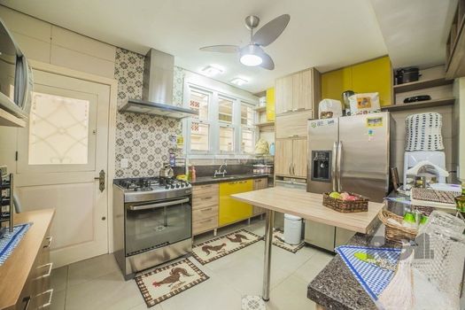 Foto 20 do(a) Casa em Condomínio de 4 quartos à venda em Glória, Porto Alegre
