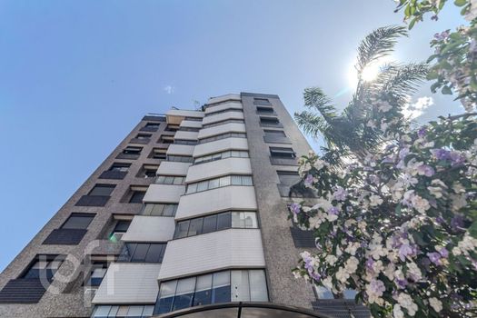 Foto 22 do(a) Apartamento de 2 quartos à venda em Petrópolis, Porto Alegre