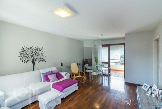 Foto 2 do(a) Apartamento de 2 quartos à venda em Menino Deus, Porto Alegre