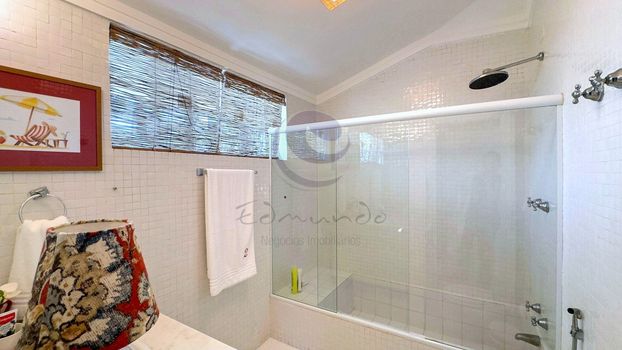 Foto 49 do(a) Casa em Condomínio de 9 quartos à venda em Jardim Acapulco, Guarujá