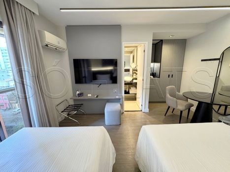 Foto 5 do(a) Flat de 1 quartos à venda em Jardim Europa, São Paulo