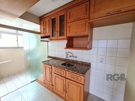 Foto 6 do(a) Flat de 3 quartos à venda em Jardim do Salso, Porto Alegre