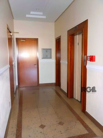 Foto 32 do(a) Flat de 3 quartos à venda em Jardim do Salso, Porto Alegre