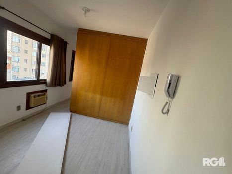 Foto 2 do(a) Apartamento de 1 quartos à venda em Cidade Baixa, Porto Alegre