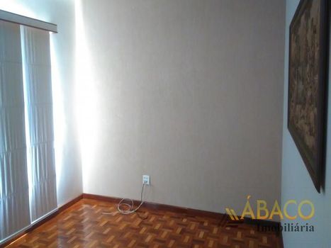 Foto 5 do(a) Casa de 4 quartos à venda em Núcleo Residencial Silvio Vilari, São Carlos