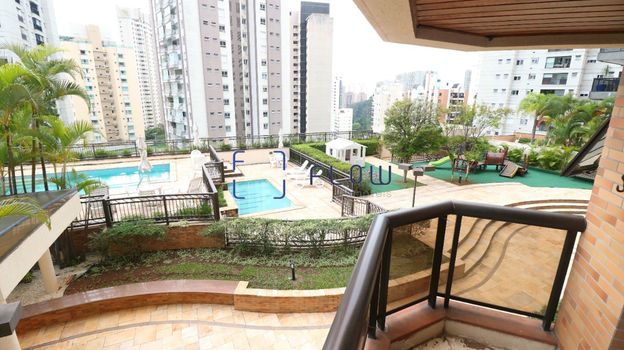 Foto 4 do(a) Apartamento de 4 quartos à venda em Vila Suzana, São Paulo