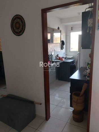 Foto 3 do(a) Apartamento de 2 quartos à venda em Jardim Brasília, Uberlândia