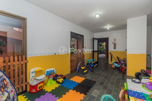 Foto 33 do(a) Apartamento de 3 quartos à venda em Chácara das Pedras, Porto Alegre