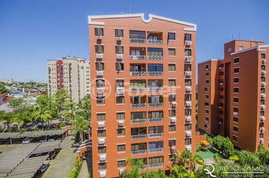 Foto 4 do(a) Apartamento de 3 quartos à venda em Chácara das Pedras, Porto Alegre