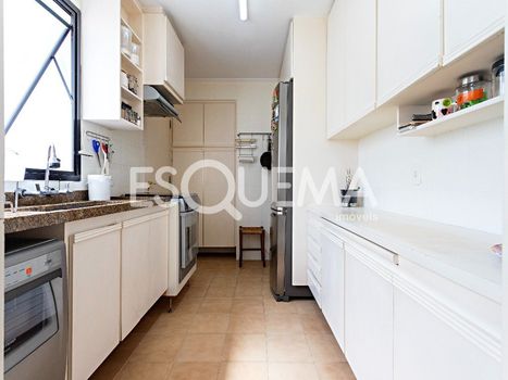 Foto 5 do(a) Apartamento de 3 quartos à venda em Moema, São Paulo
