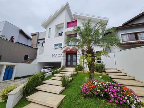 Foto 3 do(a) Casa em Condomínio de 4 quartos à venda em Vila Oliveira, Mogi das Cruzes