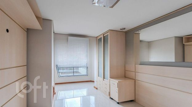 Foto 13 do(a) Apartamento de 4 quartos à venda em Glória, Porto Alegre