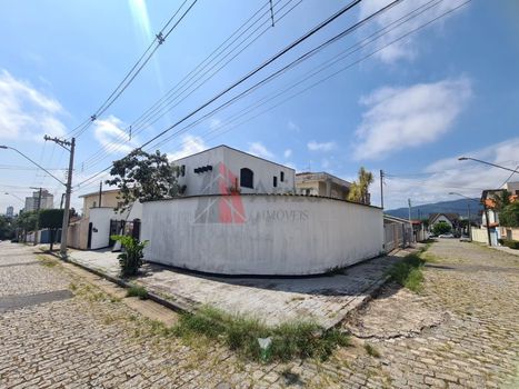 Foto 2 do(a) Casa de 3 quartos à venda em Alto Ipiranga, Mogi das Cruzes