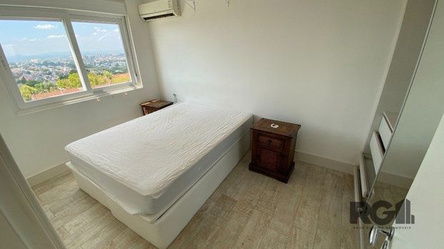 Foto 8 do(a) Flat de 3 quartos à venda em Jardim Sabará, Porto Alegre
