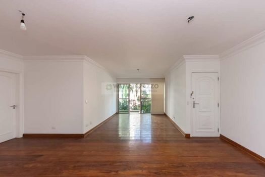 Foto 3 do(a) Apartamento de 3 quartos à venda em Indianópolis, São Paulo