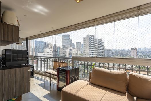 Foto 16 do(a) Apartamento de 3 quartos à venda em Vila Nova Conceição, São Paulo