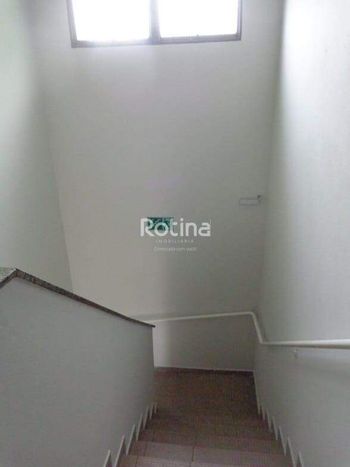 Foto 5 do(a) Edifício Inteiro de 5 quartos à venda em Daniel Fonseca, Uberlândia
