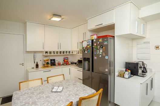 Foto 7 do(a) Apartamento de 4 quartos à venda em Jardim Londrina, São Paulo