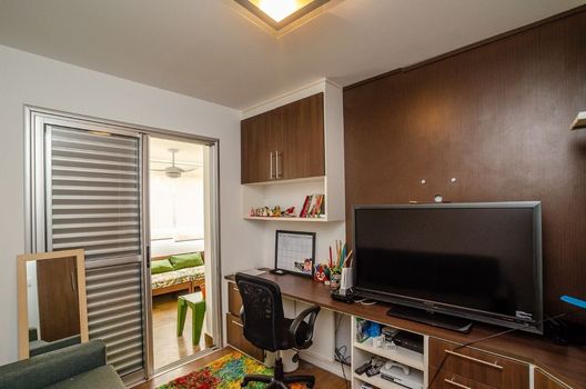 Foto 11 do(a) Apartamento de 4 quartos à venda em Jardim Londrina, São Paulo