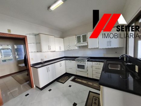 Foto 3 do(a) Apartamento de 4 quartos à venda em Agronômica, Florianópolis