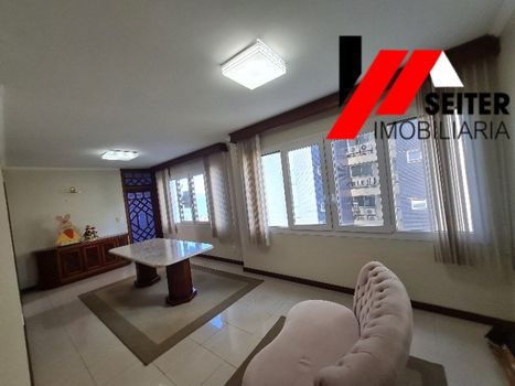 Foto 10 do(a) Apartamento de 4 quartos à venda em Agronômica, Florianópolis