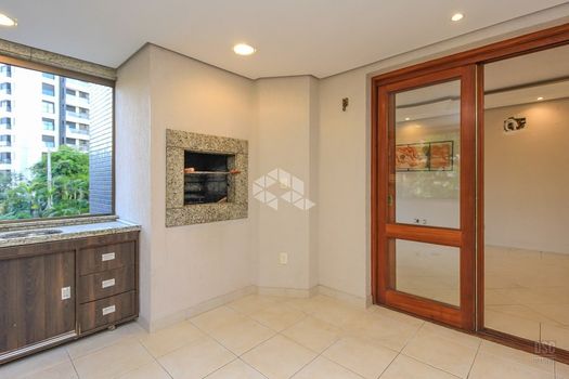 Foto 4 do(a) Apartamento de 3 quartos à venda em Petrópolis, Porto Alegre