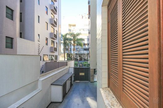Foto 48 do(a) Apartamento de 3 quartos à venda em Petrópolis, Porto Alegre