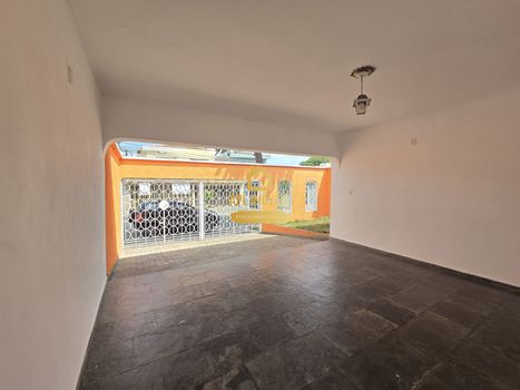 Foto 4 do(a) Casa de 4 quartos à venda em Jardim Bom Clima, Guarulhos