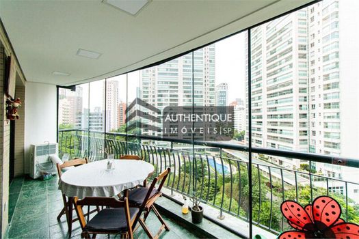 Foto 6 do(a) Apartamento de 3 quartos à venda em Vila Nova Conceição, São Paulo