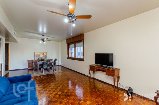 Foto 4 do(a) Apartamento de 4 quartos à venda em Independência, Porto Alegre