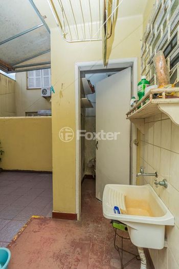 Foto 17 do(a) Apartamento de 2 quartos à venda em Rio Branco, Porto Alegre