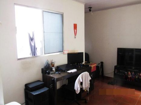 Foto 3 do(a) Casa de 5 quartos à venda em Vila Natália, São Paulo