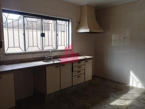 Foto 4 do(a) Casa de 3 quartos à venda em Centro, Rio das Pedras