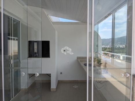 Foto 2 do(a) Apartamento de 3 quartos à venda em Córrego Grande, Florianópolis