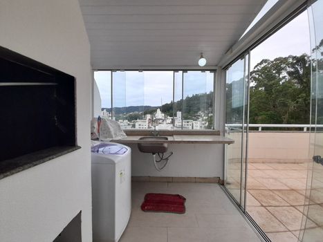 Foto 1 do(a) Apartamento de 3 quartos à venda em Córrego Grande, Florianópolis