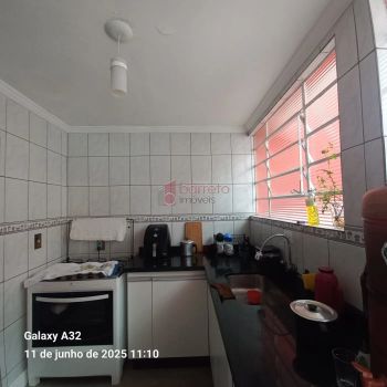 Foto 5 do(a) Casa de 3 quartos à venda em Vila Popular, Várzea Paulista