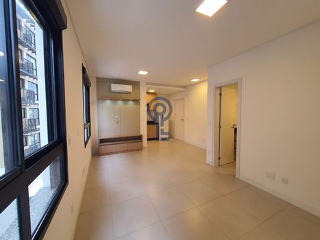 Foto 2 do(a) Apartamento de 1 quartos para alugar em Carvoeira, Florianópolis