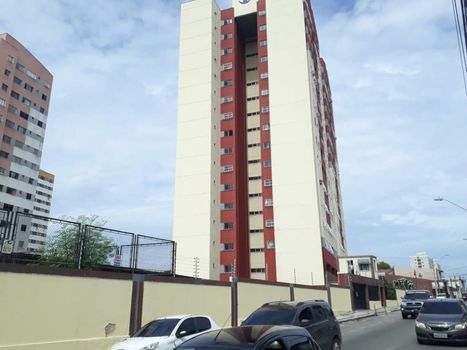 Foto 3 do(a) Apartamento de 3 quartos à venda em Jóquei Clube, Fortaleza