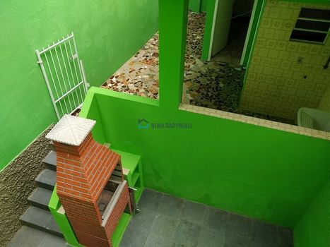 Foto 16 do(a) Casa de 2 quartos à venda em Jardim Itacolomi, São Paulo