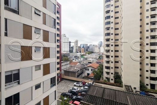 Foto 6 do(a) Flat de 1 quartos à venda em Vila Nova Conceição, São Paulo