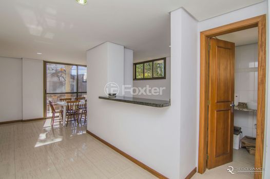 Foto 12 do(a) Apartamento de 2 quartos à venda em Passo da Areia, Porto Alegre