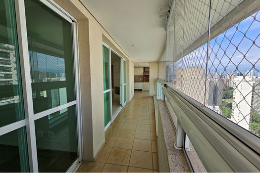 Foto 9 do(a) Apartamento de 4 quartos à venda em Vila Suzana, São Paulo